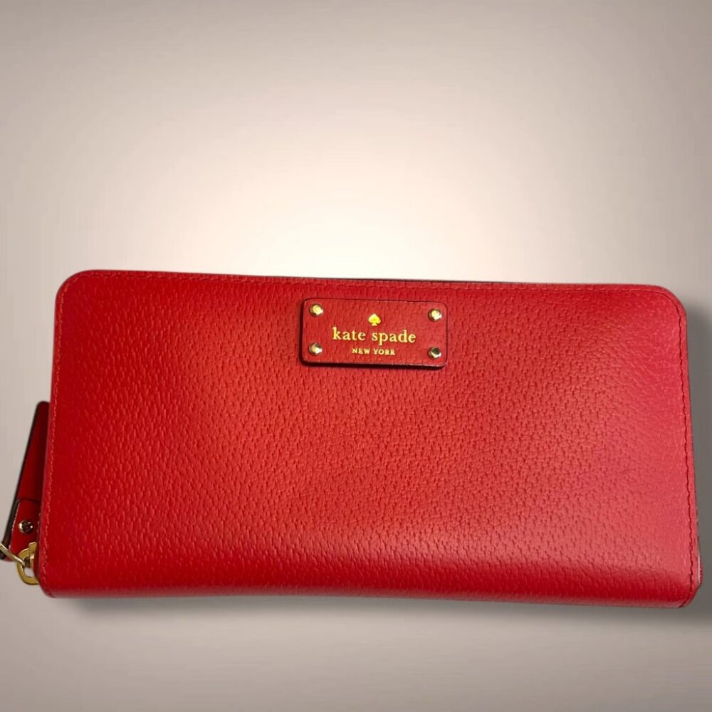 Kate Spade Neda Wellesley Red Zip Around Wallet WLRU1153 Original R$158 Pre-Own